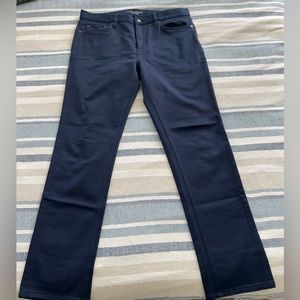 Men’s Banana Republic Traveler Slim Fit Pants size 34/32 Dark Blue